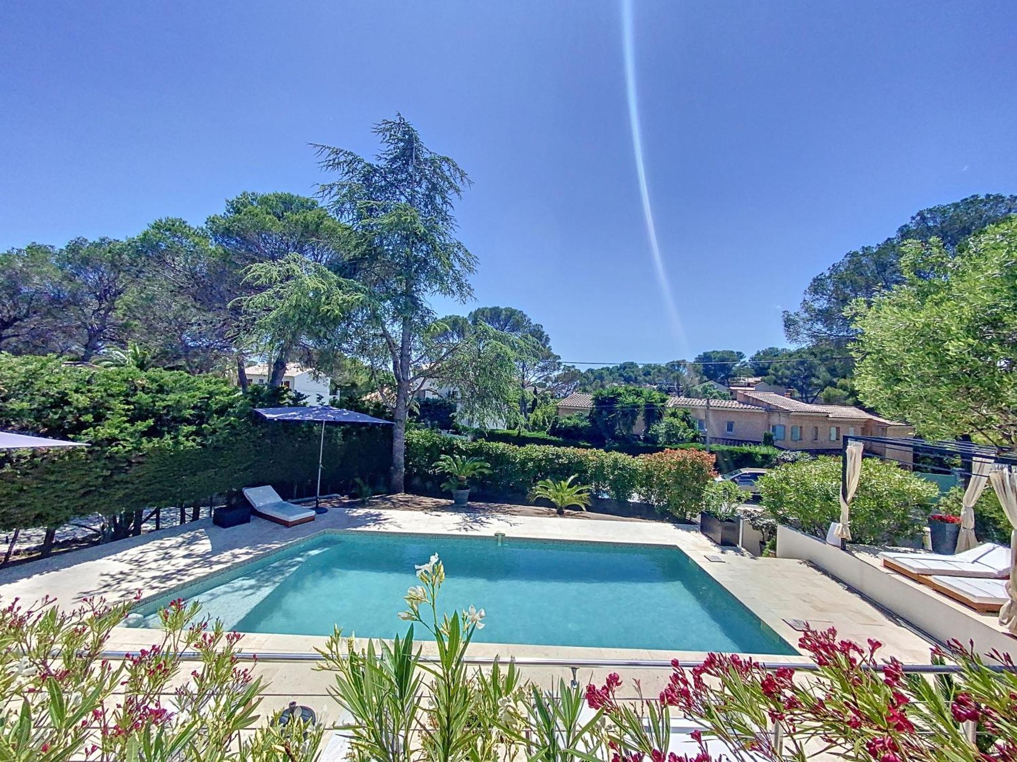 "Les Alizes" Cote Jardin Proche Bord De Mer Saint-Raphaël Kültér fotó