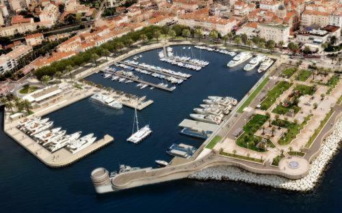 "Les Alizes" Cote Jardin Proche Bord De Mer Saint-Raphaël Kültér fotó